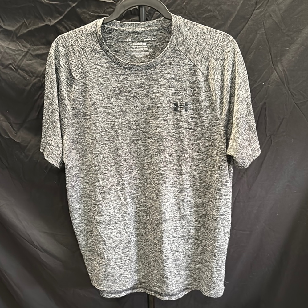 Under Armour Gray Short Sleeve Tee Athletic Performance
